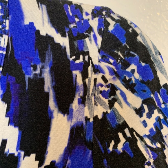 Karen Kane Abstract Tunic Top Small NEW Shark Bite Hem Stretchy - Picture 5 of 12